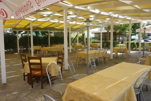 Hotel Krela (Radhimë)
